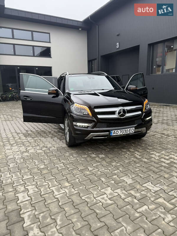 Позашляховик / Кросовер Mercedes-Benz GL-Class 2014 в Іршаві фото 25 Позашляховик / Кросовер Mercedes-Benz GL-Class 2014 в Іршаві