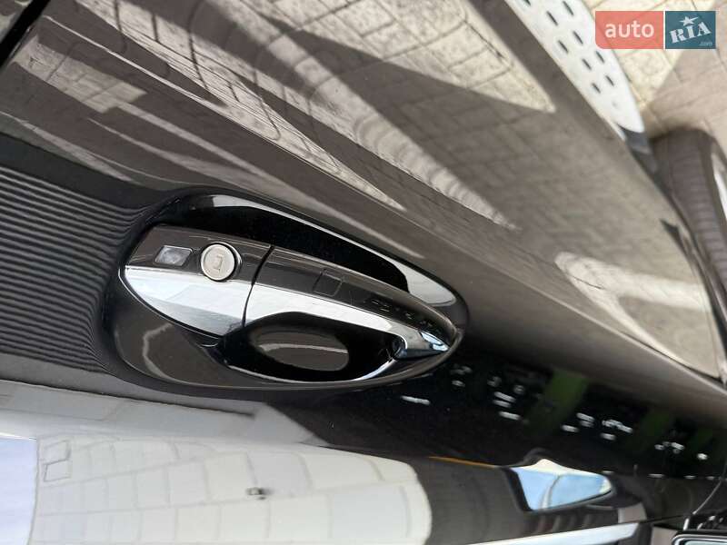 Позашляховик / Кросовер Mercedes-Benz GL-Class 2013 в Києві