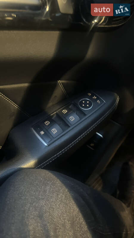 Внедорожник / Кроссовер Mercedes-Benz GL-Class 2015 в Киеве фото 22 Внедорожник / Кроссовер Mercedes-Benz GL-Class 2015 в Киеве