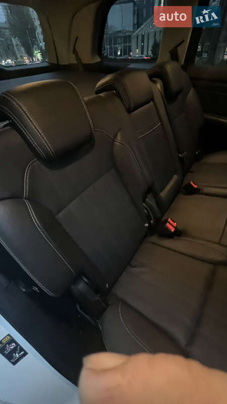 Внедорожник / Кроссовер Mercedes-Benz GL-Class 2015 в Киеве фото 32 Внедорожник / Кроссовер Mercedes-Benz GL-Class 2015 в Киеве