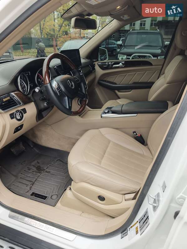 Внедорожник / Кроссовер Mercedes-Benz GL-Class 2014 в Киеве фото 11 Внедорожник / Кроссовер Mercedes-Benz GL-Class 2014 в Киеве