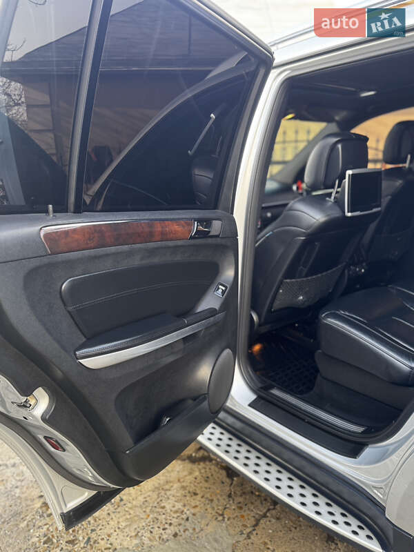 Позашляховик / Кросовер Mercedes-Benz GL-Class 2011 в Снятині