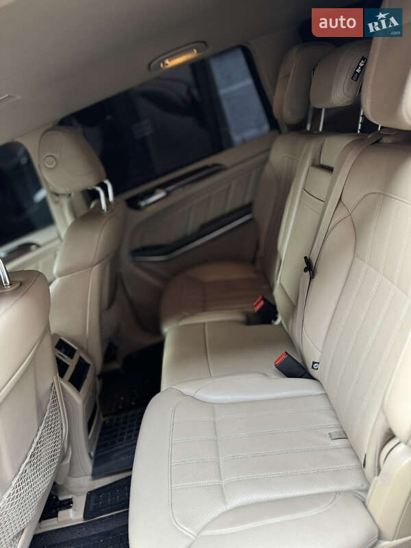 Позашляховик / Кросовер Mercedes-Benz GL-Class 2013 в Івано-Франківську фото 20 Позашляховик / Кросовер Mercedes-Benz GL-Class 2013 в Івано-Франківську