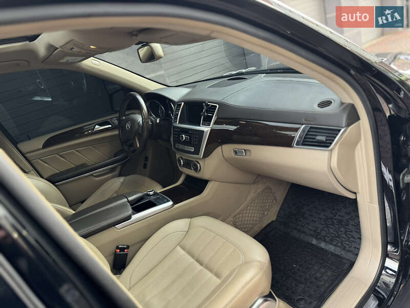 Позашляховик / Кросовер Mercedes-Benz GL-Class 2013 в Івано-Франківську фото 23 Позашляховик / Кросовер Mercedes-Benz GL-Class 2013 в Івано-Франківську