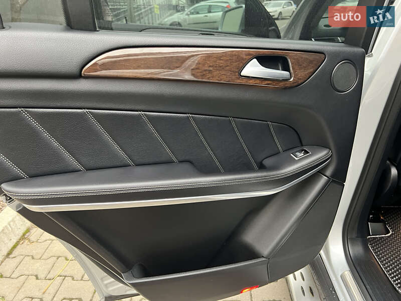 Позашляховик / Кросовер Mercedes-Benz GL-Class 2013 в Рівному