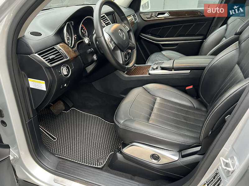 Позашляховик / Кросовер Mercedes-Benz GL-Class 2013 в Рівному