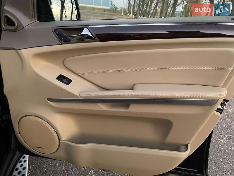 Внедорожник / Кроссовер Mercedes-Benz GL-Class 2012 в Тернополе фото 5 Внедорожник / Кроссовер Mercedes-Benz GL-Class 2012 в Тернополе