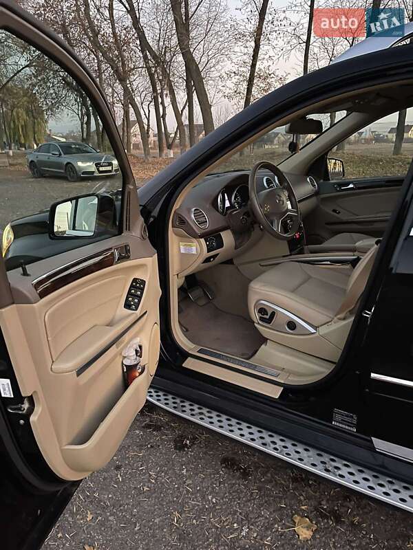 Внедорожник / Кроссовер Mercedes-Benz GL-Class 2012 в Тернополе фото 17 Внедорожник / Кроссовер Mercedes-Benz GL-Class 2012 в Тернополе