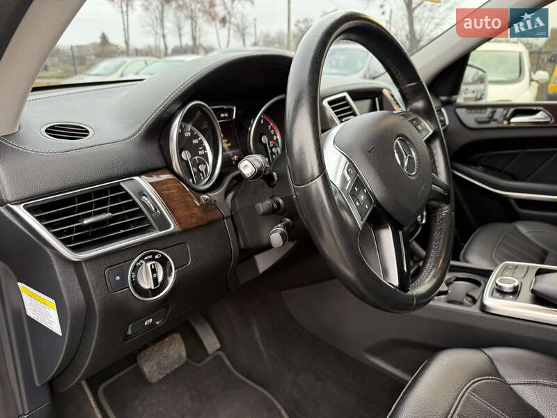 Позашляховик / Кросовер Mercedes-Benz GL-Class 2013 в Переяславі фото 37 Позашляховик / Кросовер Mercedes-Benz GL-Class 2013 в Переяславі