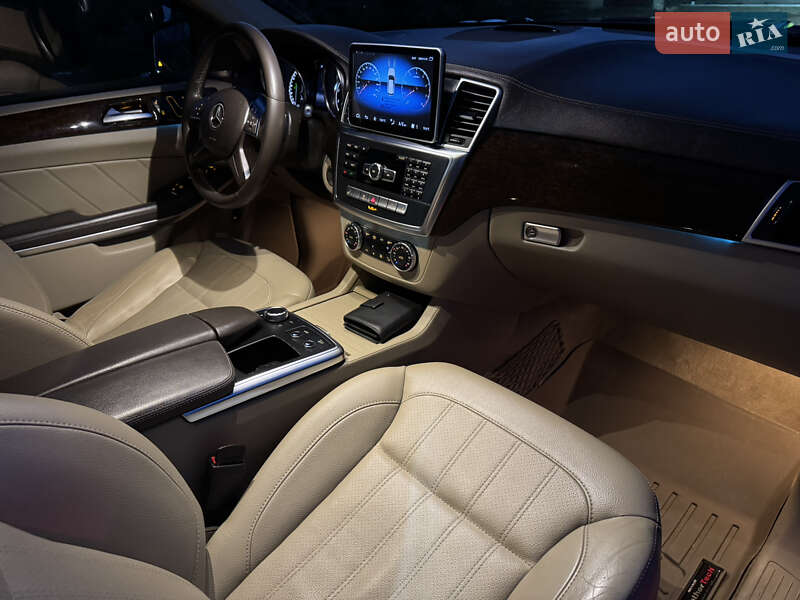 Внедорожник / Кроссовер Mercedes-Benz GL-Class 2013 в Ивано-Франковске фото 39 Внедорожник / Кроссовер Mercedes-Benz GL-Class 2013 в Ивано-Франковске