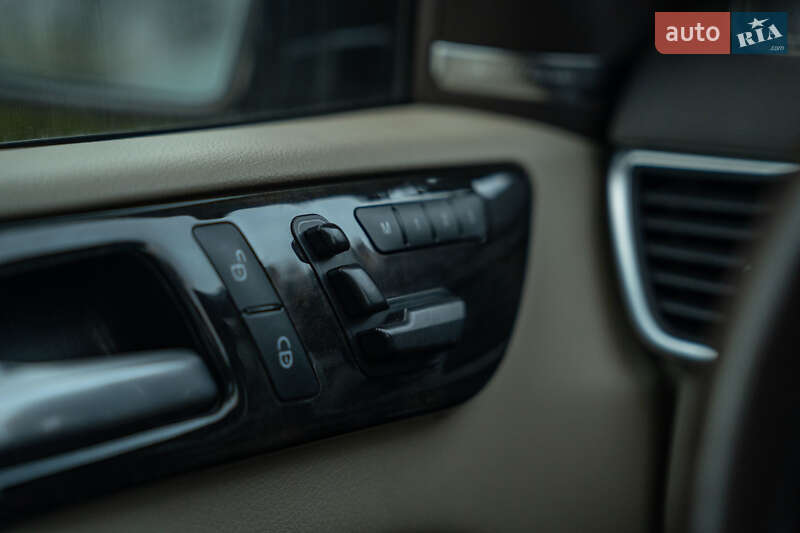 Внедорожник / Кроссовер Mercedes-Benz GL-Class 2013 в Черновцах фото 18 Внедорожник / Кроссовер Mercedes-Benz GL-Class 2013 в Черновцах