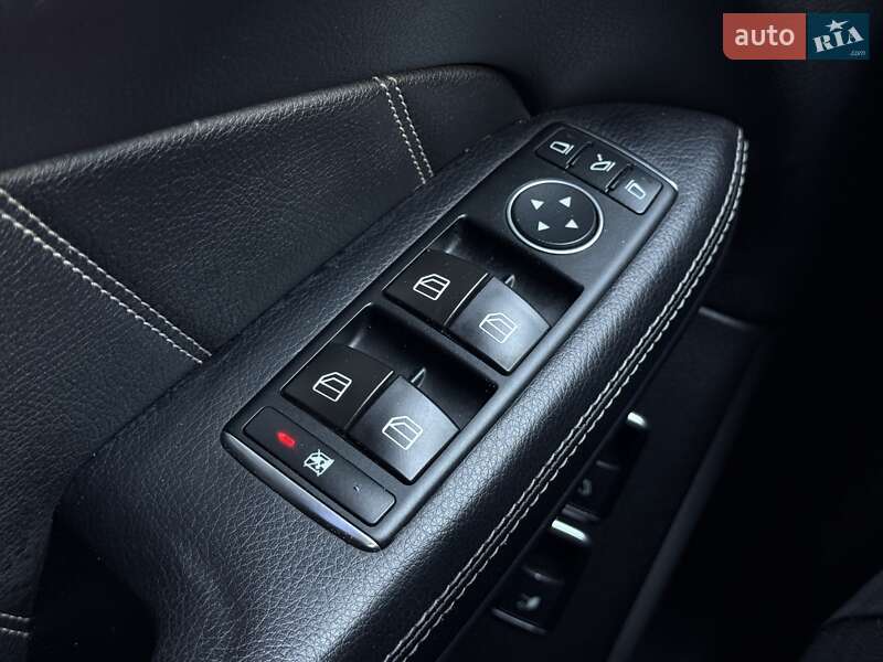 Внедорожник / Кроссовер Mercedes-Benz GL-Class 2013 в Львове фото 41 Внедорожник / Кроссовер Mercedes-Benz GL-Class 2013 в Львове