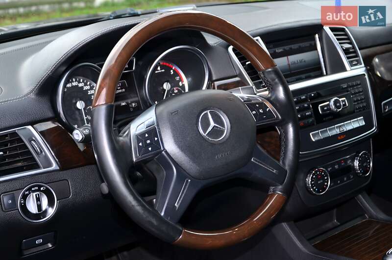 Позашляховик / Кросовер Mercedes-Benz GL-Class 2013 в Києві