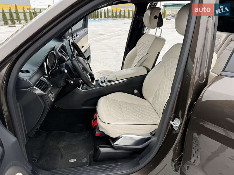 Позашляховик / Кросовер Mercedes-Benz GL-Class 2013 в Звягелі фото 24 Позашляховик / Кросовер Mercedes-Benz GL-Class 2013 в Звягелі