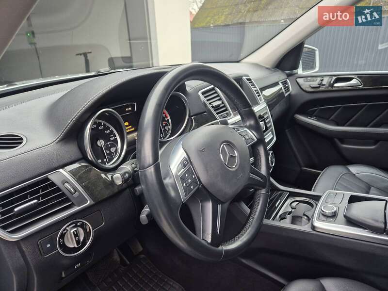 Внедорожник / Кроссовер Mercedes-Benz GL-Class 2015 в Коломые фото 20 Внедорожник / Кроссовер Mercedes-Benz GL-Class 2015 в Коломые