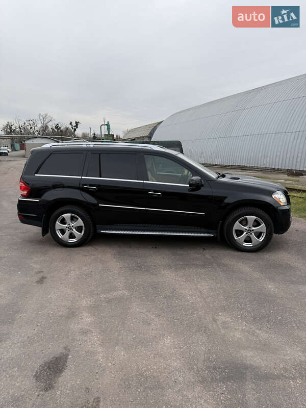 Внедорожник / Кроссовер Mercedes-Benz GL-Class 2010 в Киеве