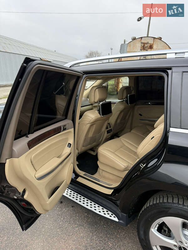 Внедорожник / Кроссовер Mercedes-Benz GL-Class 2010 в Киеве