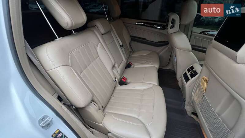 Позашляховик / Кросовер Mercedes-Benz GL-Class 2014 в Києві