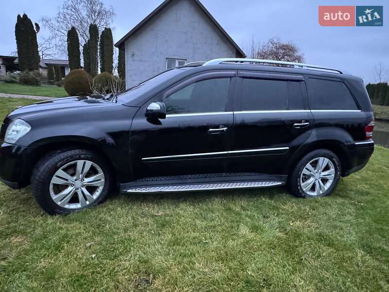 Внедорожник / Кроссовер Mercedes-Benz GL-Class 2009 в Дубно