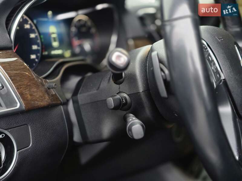 Позашляховик / Кросовер Mercedes-Benz GL-Class 2014 в Рівному