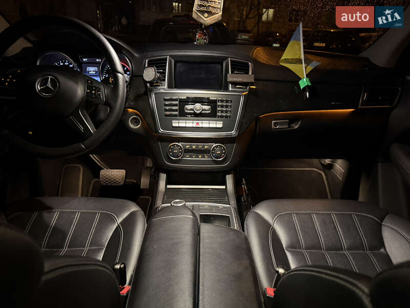 Позашляховик / Кросовер Mercedes-Benz GL-Class 2015 в Львові