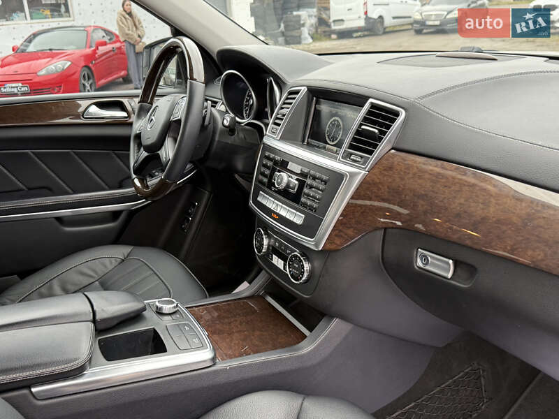 Внедорожник / Кроссовер Mercedes-Benz GL-Class 2012 в Ровно фото 47 Внедорожник / Кроссовер Mercedes-Benz GL-Class 2012 в Ровно