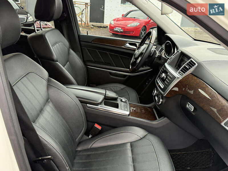 Внедорожник / Кроссовер Mercedes-Benz GL-Class 2012 в Ровно фото 45 Внедорожник / Кроссовер Mercedes-Benz GL-Class 2012 в Ровно