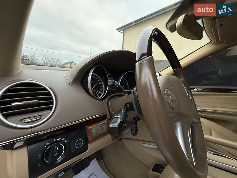 Внедорожник / Кроссовер Mercedes-Benz GL-Class 2010 в Хмельницком