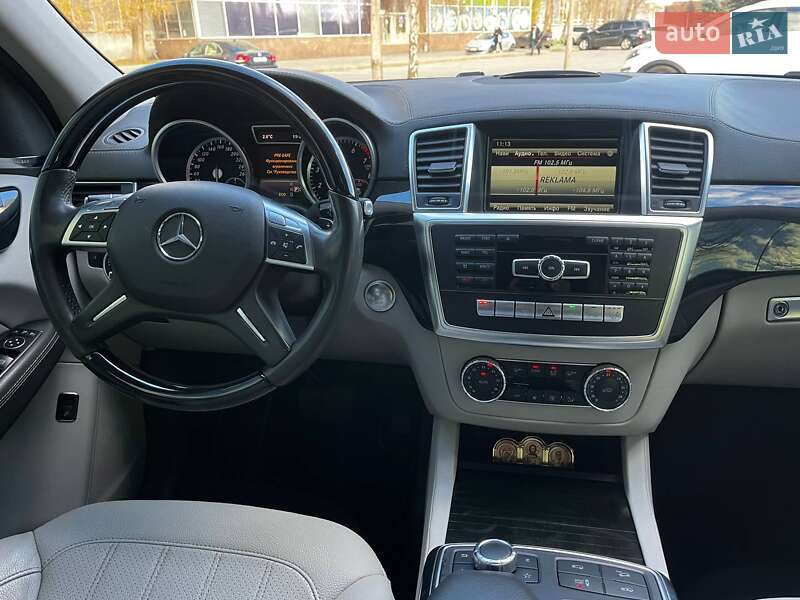 Внедорожник / Кроссовер Mercedes-Benz GL-Class 2016 в Днепре фото 28 Внедорожник / Кроссовер Mercedes-Benz GL-Class 2016 в Днепре