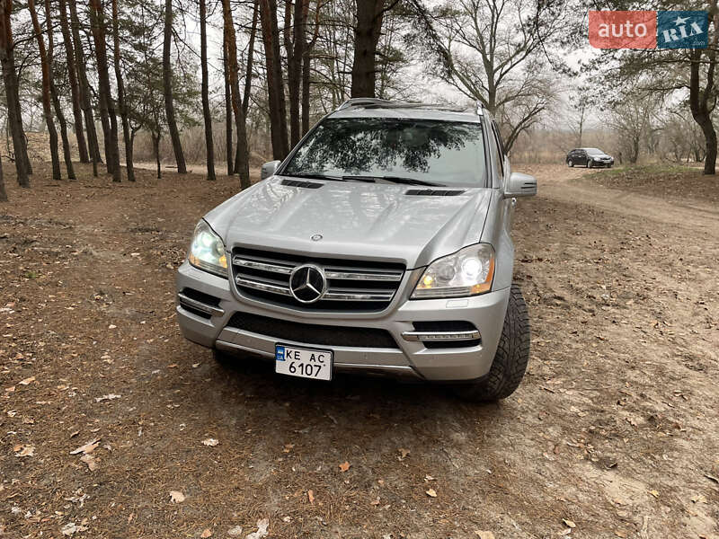 Mercedes-Benz GL-Class 2010