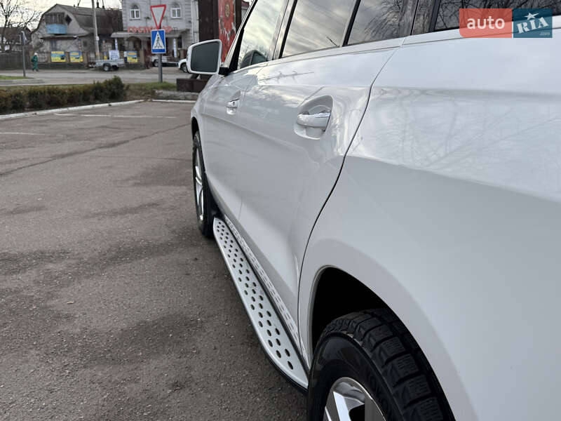 Позашляховик / Кросовер Mercedes-Benz GL-Class 2015 в Смілі