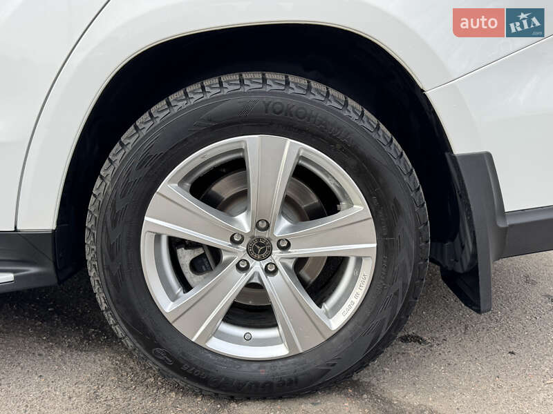 Позашляховик / Кросовер Mercedes-Benz GL-Class 2015 в Смілі