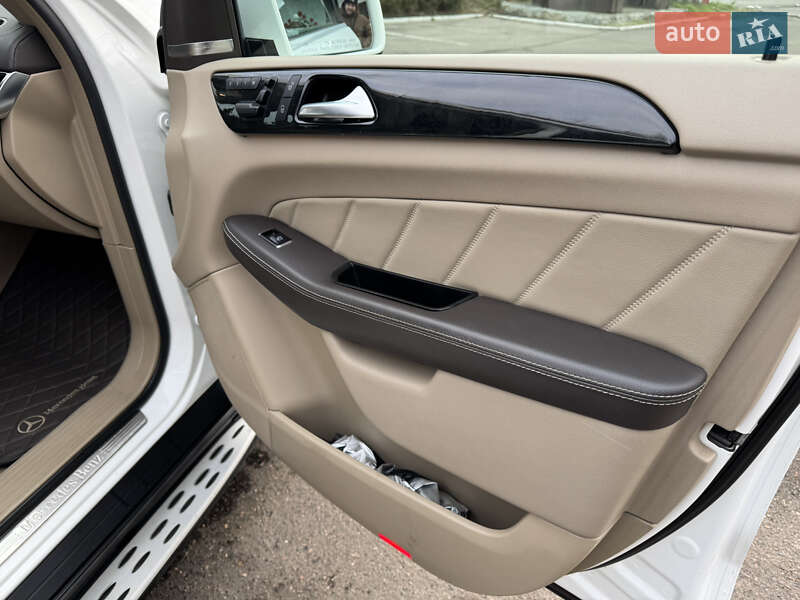 Позашляховик / Кросовер Mercedes-Benz GL-Class 2015 в Смілі