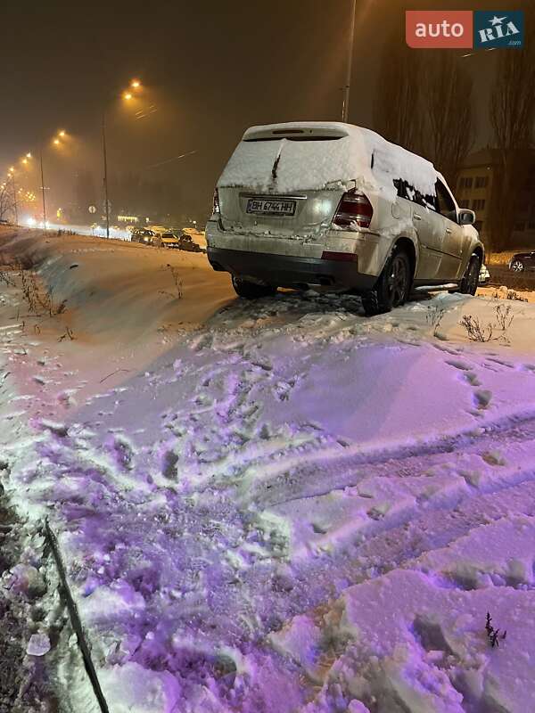 Внедорожник / Кроссовер Mercedes-Benz GL-Class 2008 в Киеве