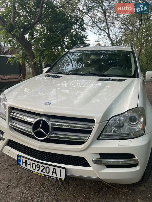 Mercedes-Benz GL-Class