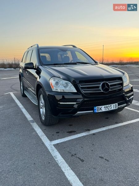 Mercedes-Benz GL-Class 2011