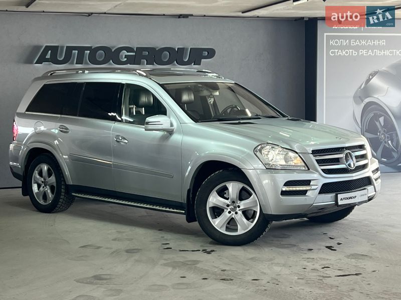 Mercedes-Benz GL-Class 2011