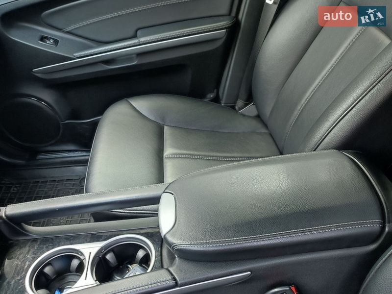 Внедорожник / Кроссовер Mercedes-Benz GL-Class 2011 в Запорожье