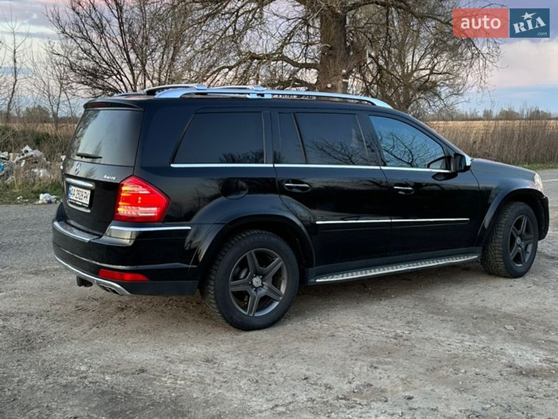 Mercedes-Benz GL-Class 2010