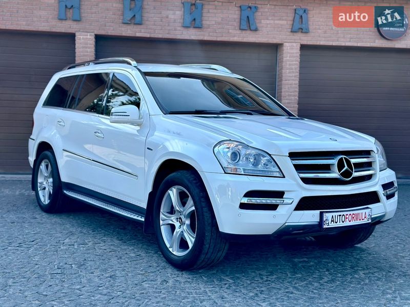 Mercedes-Benz GL-Class 2010