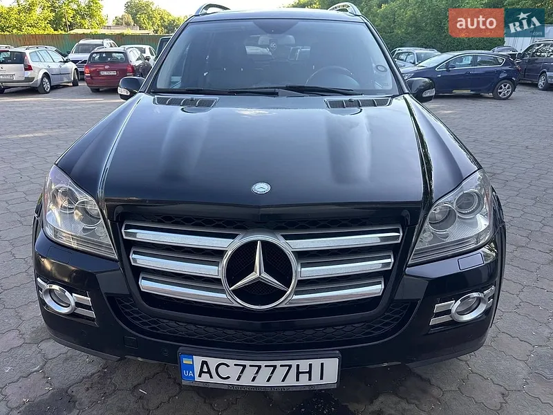 Mercedes-Benz GL-Class