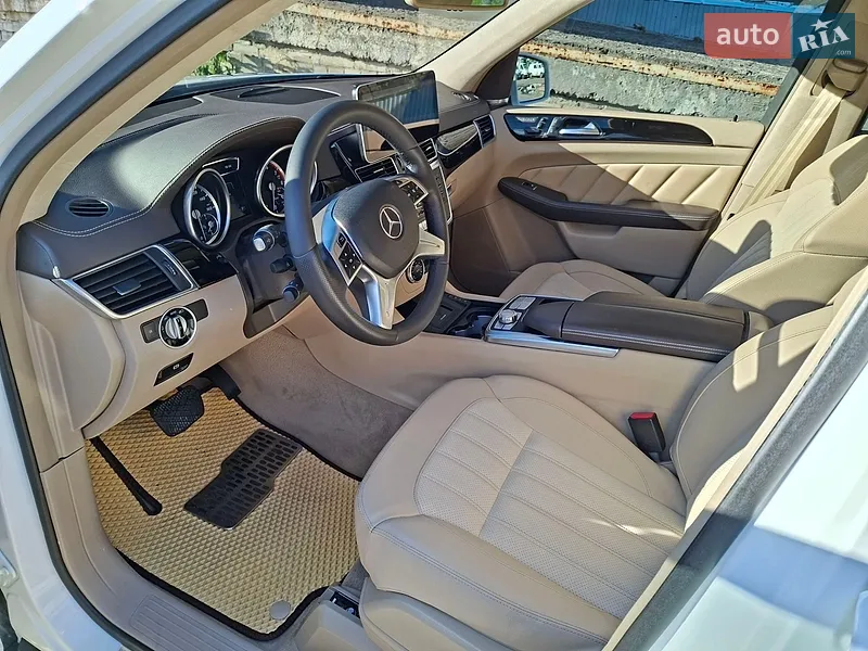 Mercedes-Benz GL-Class 2015