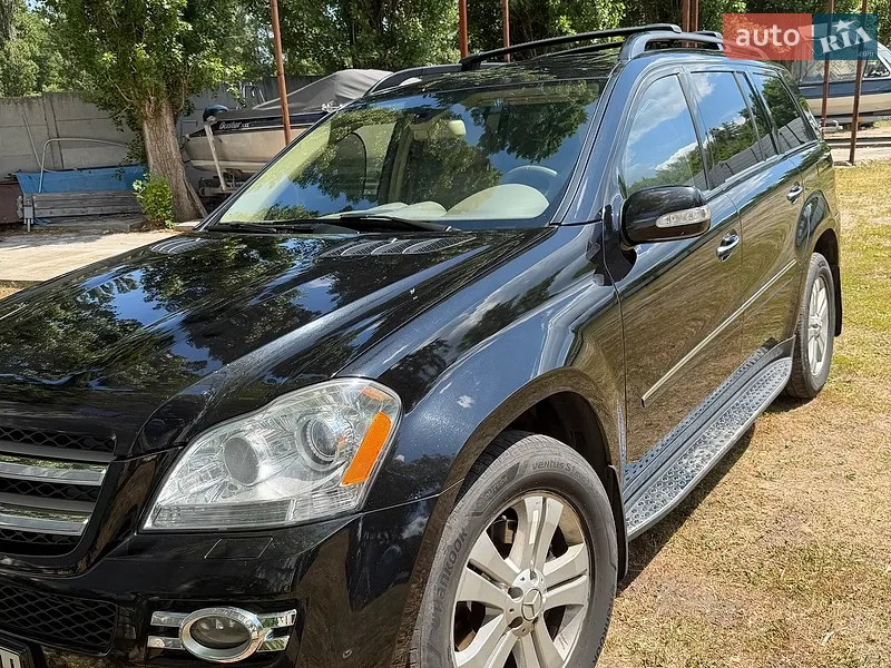 Mercedes-Benz GL-Class