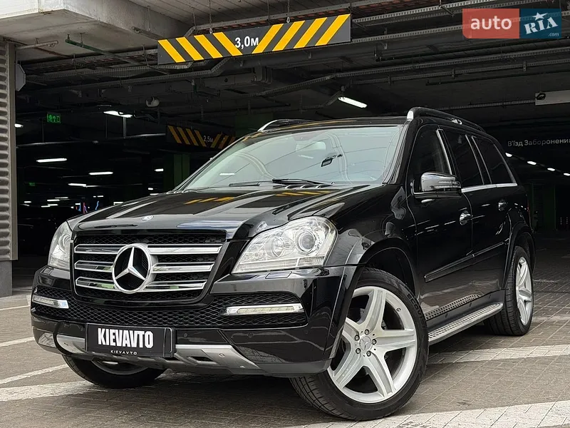 Mercedes-Benz GL-Class 2011
