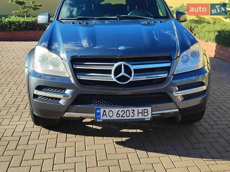 Mercedes-Benz GL-Class