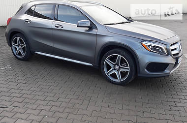 Позашляховик / Кросовер Mercedes-Benz GLA-Class 2015 в 