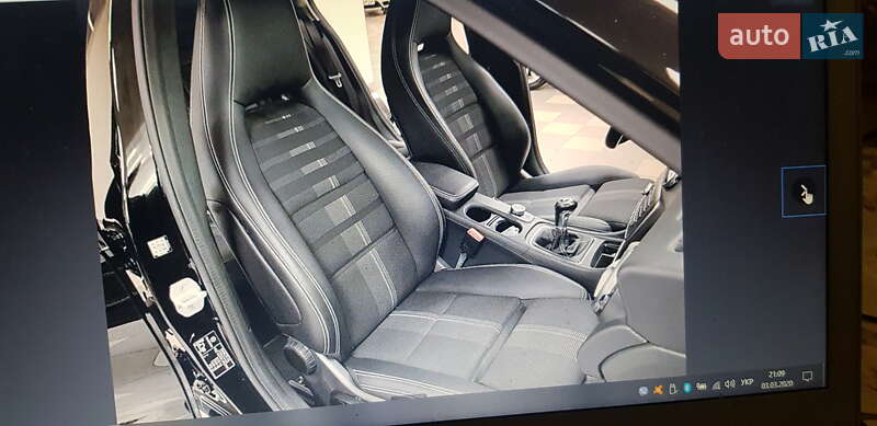 Внедорожник / Кроссовер Mercedes-Benz GLA-Class 2017 в Хмельницком