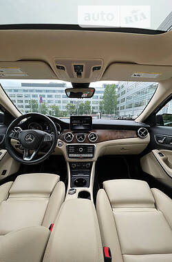 Внедорожник / Кроссовер Mercedes-Benz GLA-Class 2018 в 