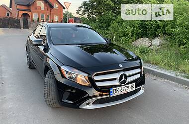 Внедорожник / Кроссовер Mercedes-Benz GLA-Class 2015 в Ровно