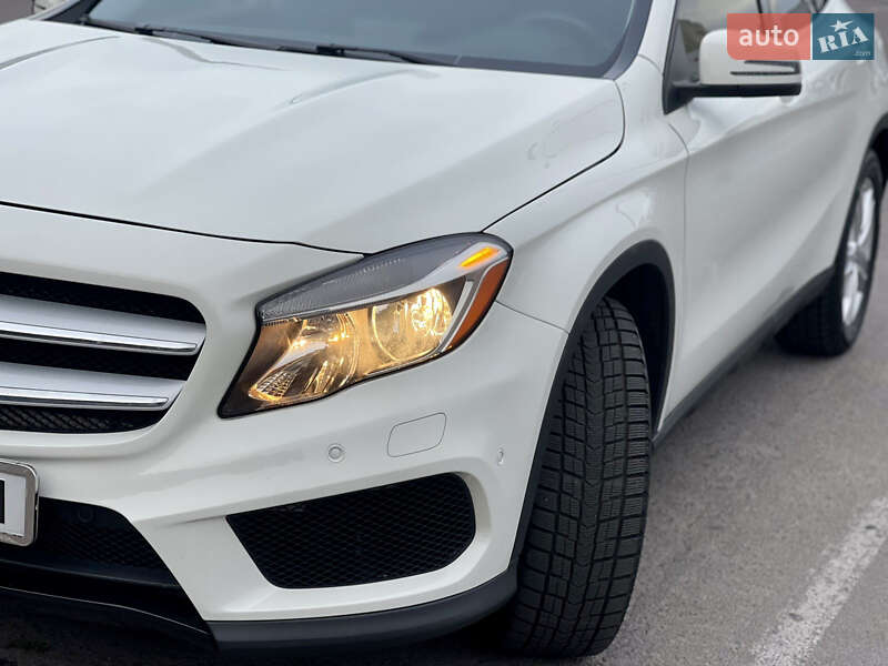 Внедорожник / Кроссовер Mercedes-Benz GLA-Class 2015 в Ровно